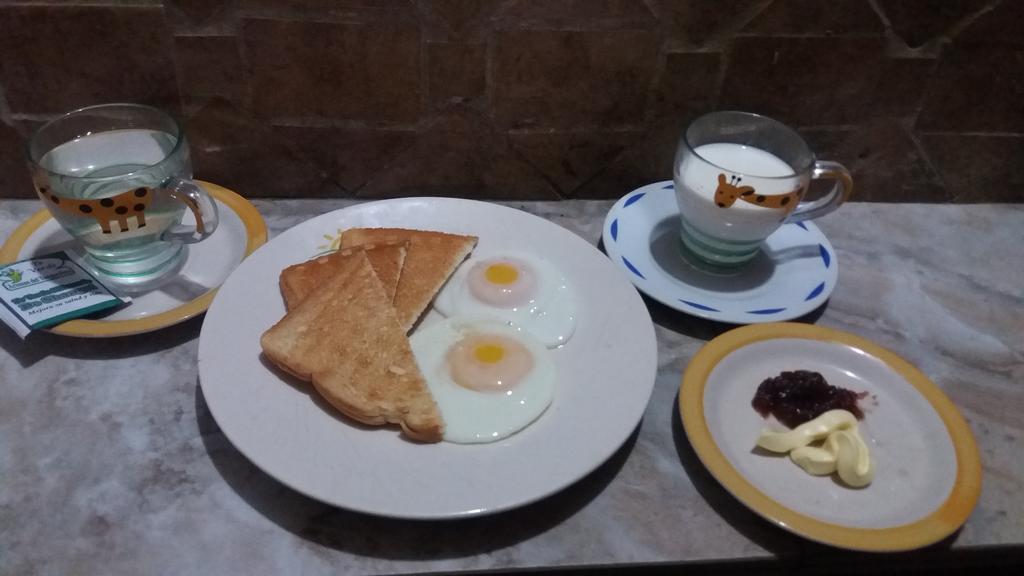Hospedaje Dannita B&B Jipijapa Esterno foto
